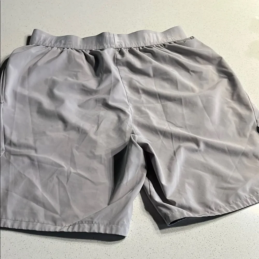 Nike Gray Athletic Shorts Lightweight Elastic Waist Size M